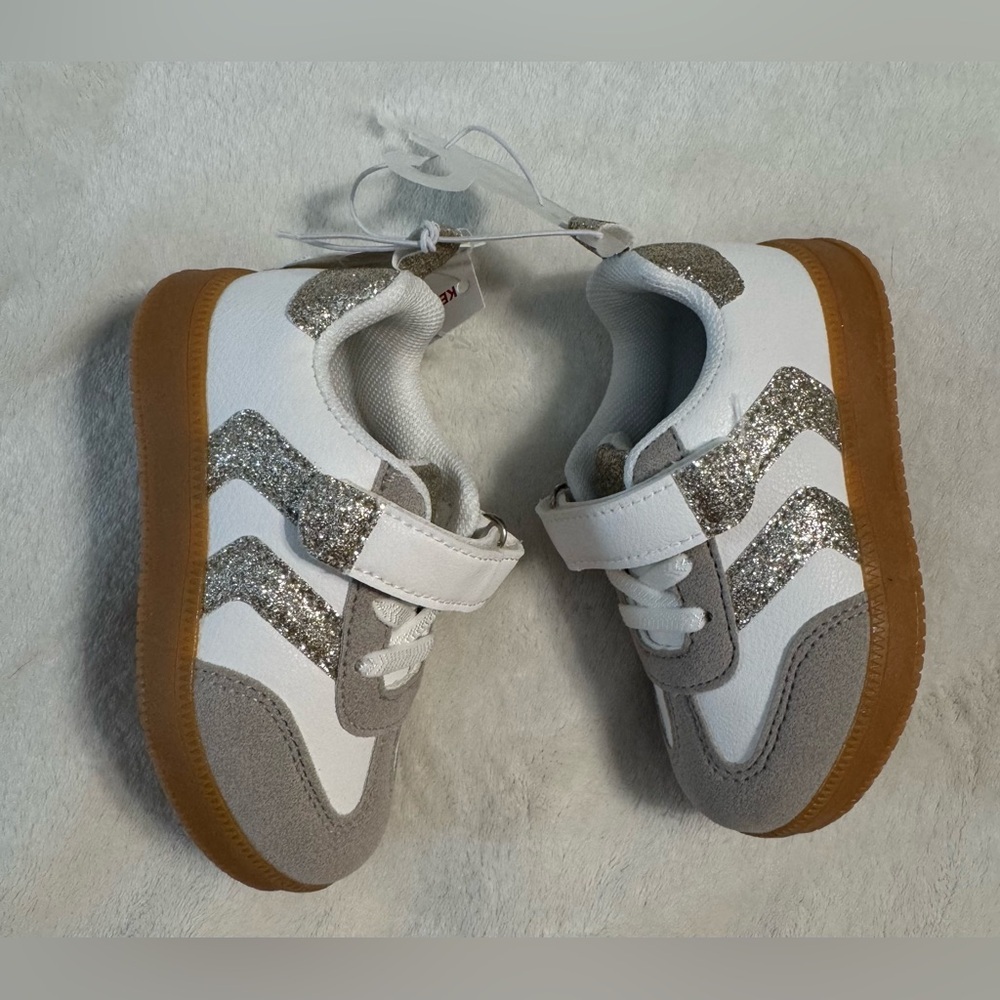 First Steps Size 6 Sneakers - Picture 7 of 7